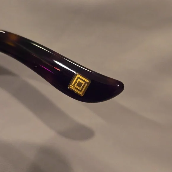 Liz Claiborne Dark Havana Sunglasses brand new in case - Picture 7 of 14